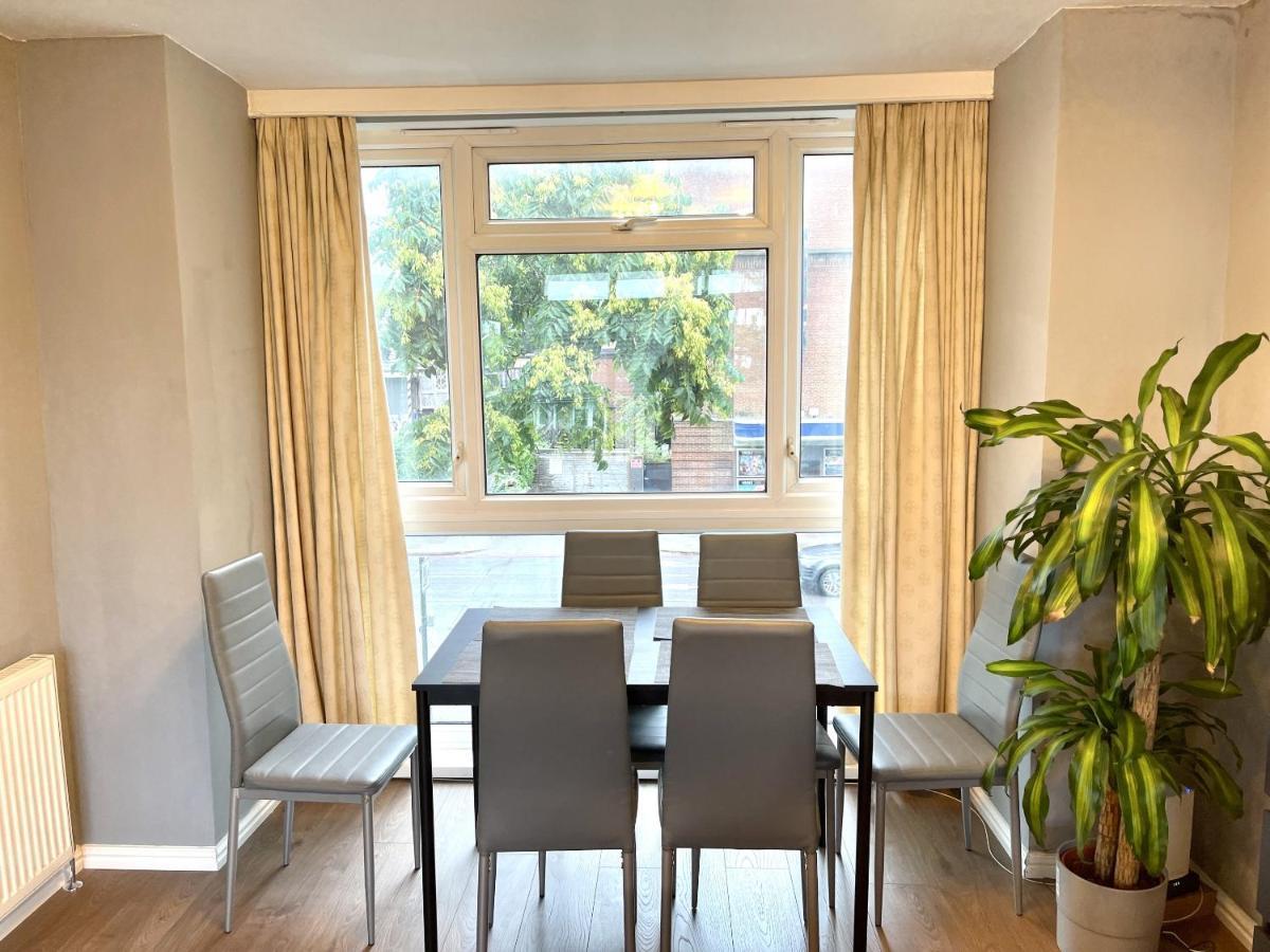 Beautiful 3-Bed Apartment At Swiss Cottage London Eksteriør bilde