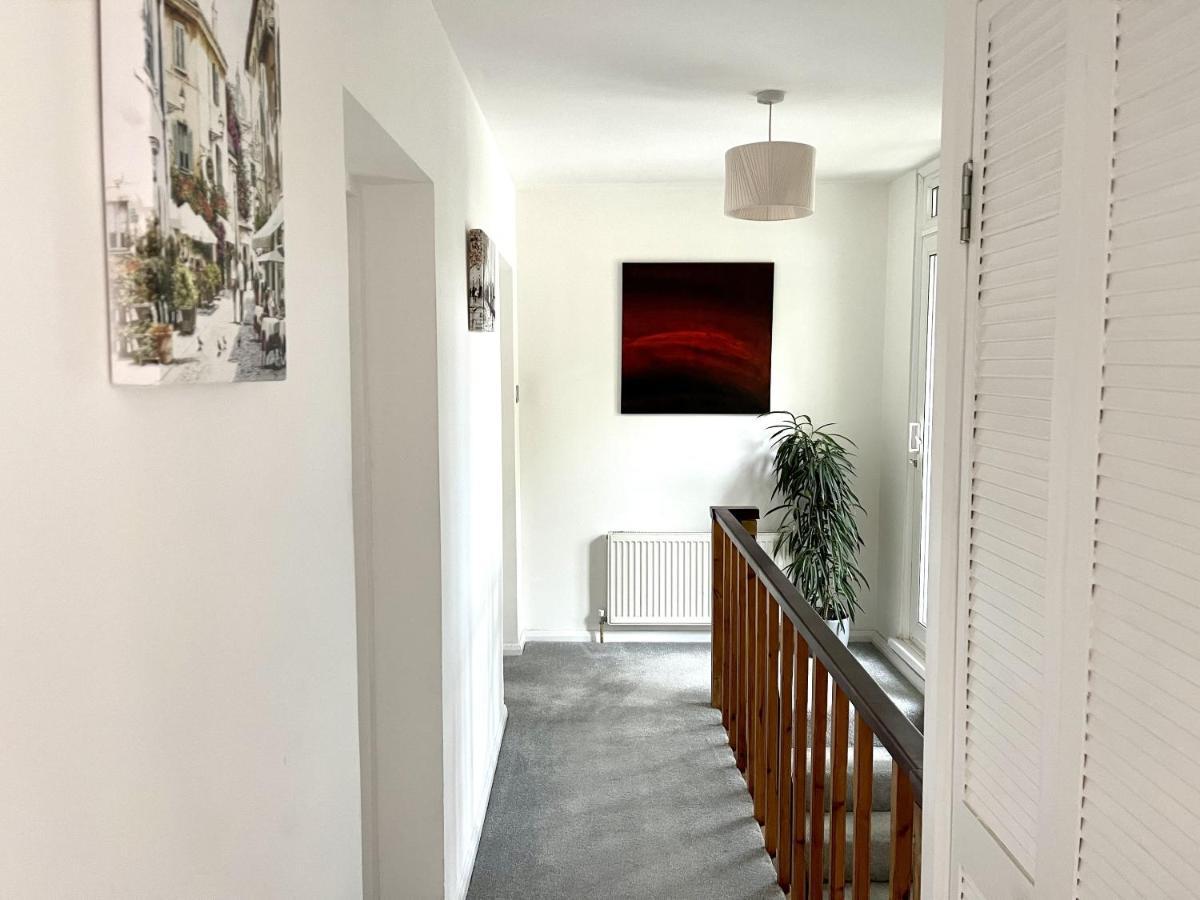 Beautiful 3-Bed Apartment At Swiss Cottage London Eksteriør bilde